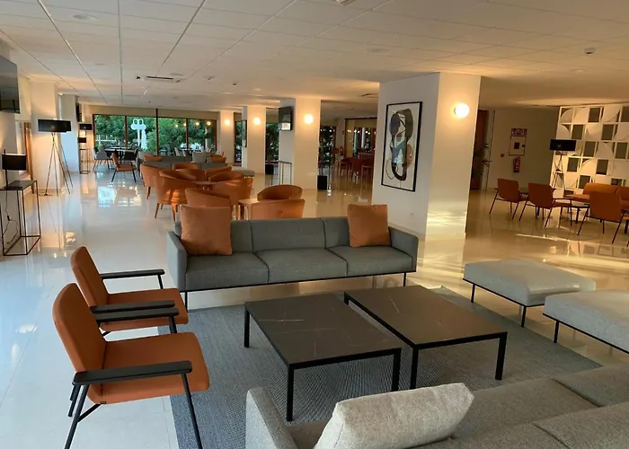 Los RoblesHotel Playa